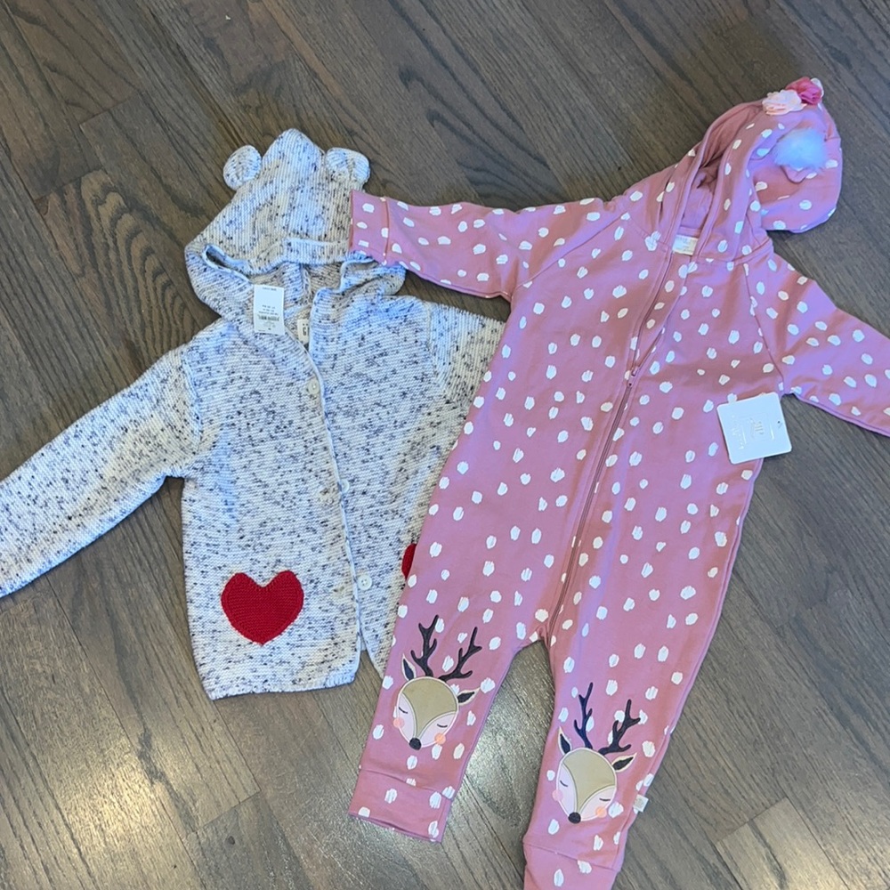2 PCS of clothing for girl 18-24M